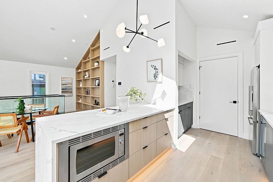 6168 Granville Street Vancouver, BC - 17