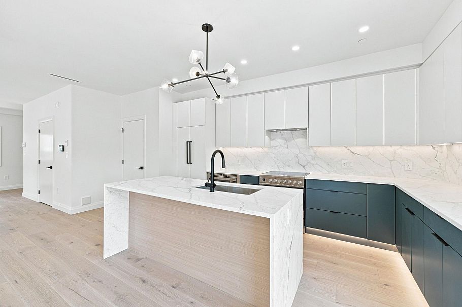 6162 Granville Street Vancouver, BC - 7