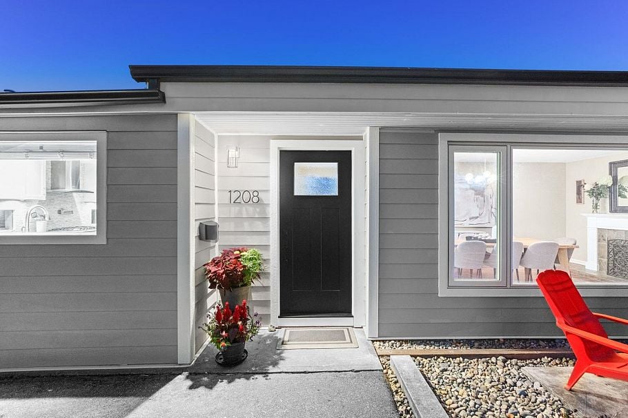 1208 Rosewood Crescent North Vancouver, BC - 27
