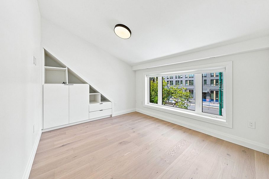 6162 Granville Street Vancouver, BC - 12