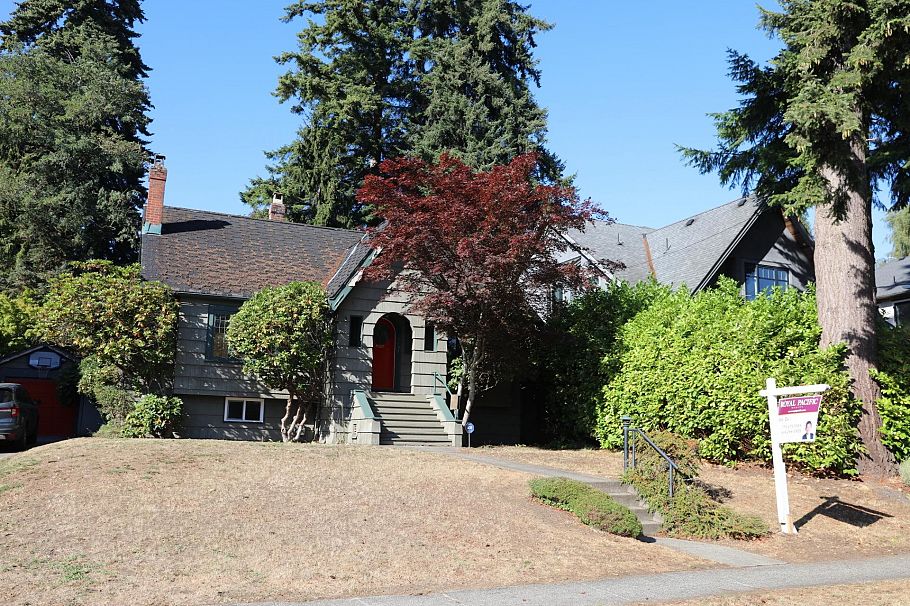 3441 W 35th Avenue Vancouver, BC - 12