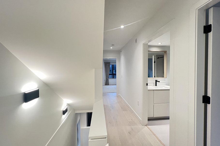 34 530 W 28th Avenue Vancouver, BC - 21