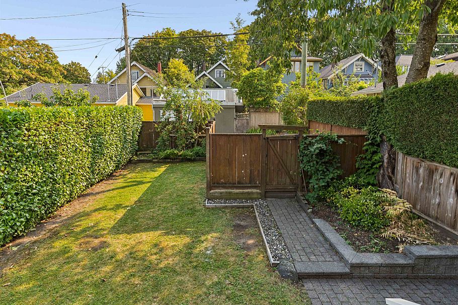 908 W 21st Avenue Vancouver, BC - 34
