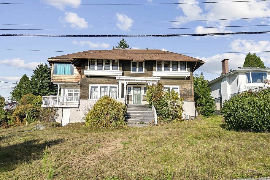 404 Somerset Street North Vancouver, BC - 6