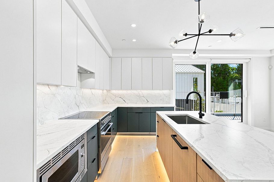 6162 Granville Street Vancouver, BC - 8