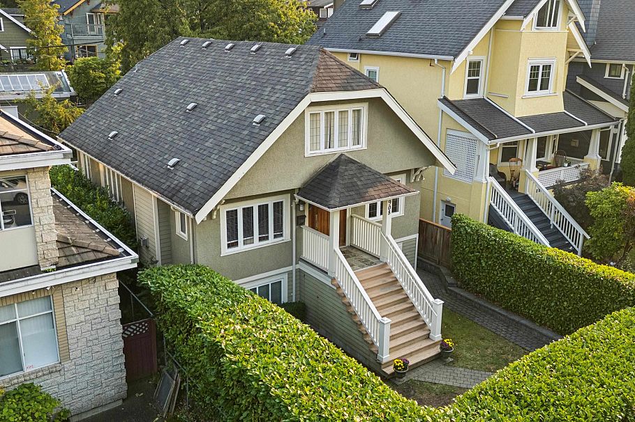 908 W 21st Avenue Vancouver, BC - 38