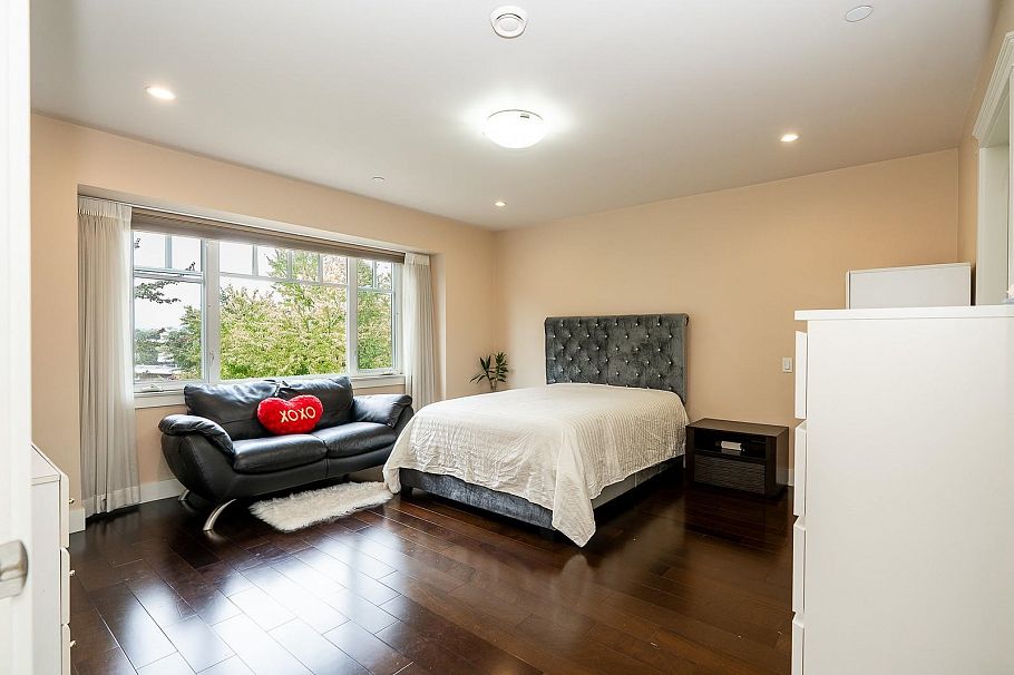 3032 E 16th Avenue Vancouver, BC - 38