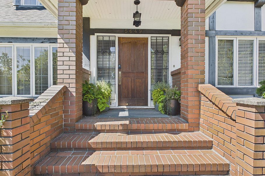 5649 Angus Drive Vancouver, BC - 2