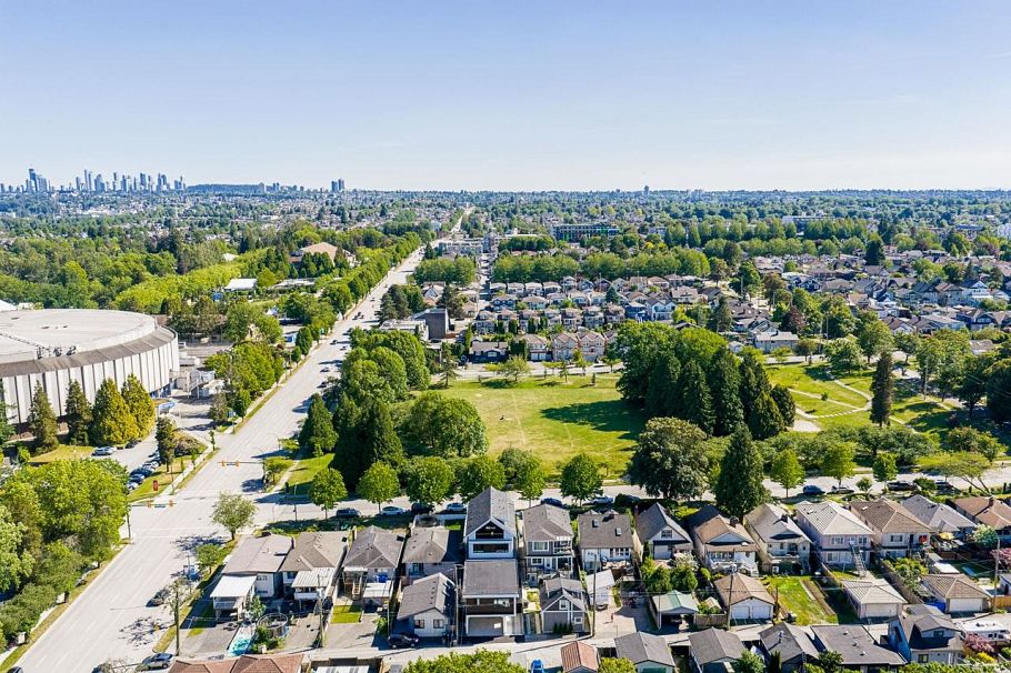 1 2875 Cambridge Street Vancouver, BC - 25