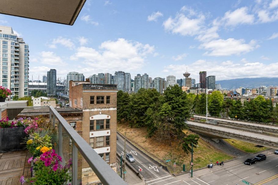801 919 Station Street Vancouver, BC - 25
