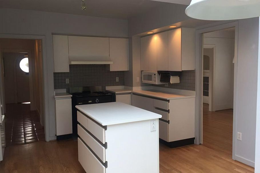 3441 W 35th Avenue Vancouver, BC - 9