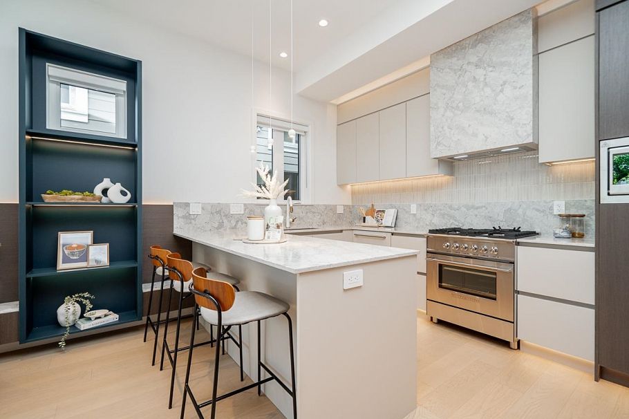 1 2875 Cambridge Street Vancouver, BC - 14