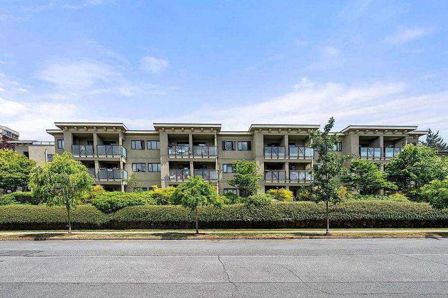 302 140 E 4th Street North Vancouver, BC - 27