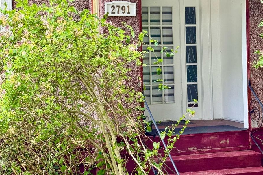 2791 W 13th Avenue Vancouver, BC - 2