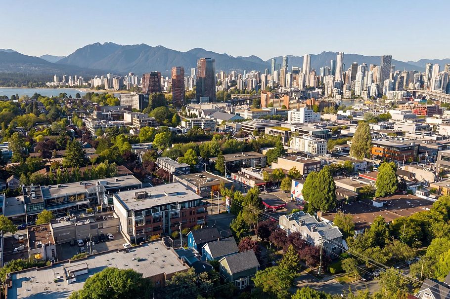 2057 Cypress Street Vancouver, BC - 34