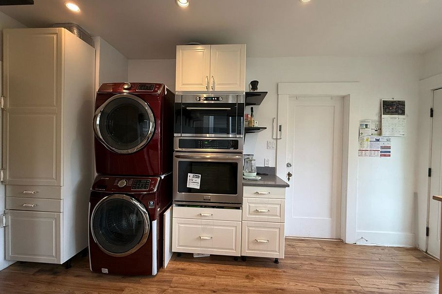 2791 W 13th Avenue Vancouver, BC - 8