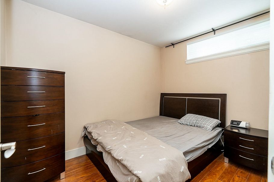 3032 E 16th Avenue Vancouver, BC - 21
