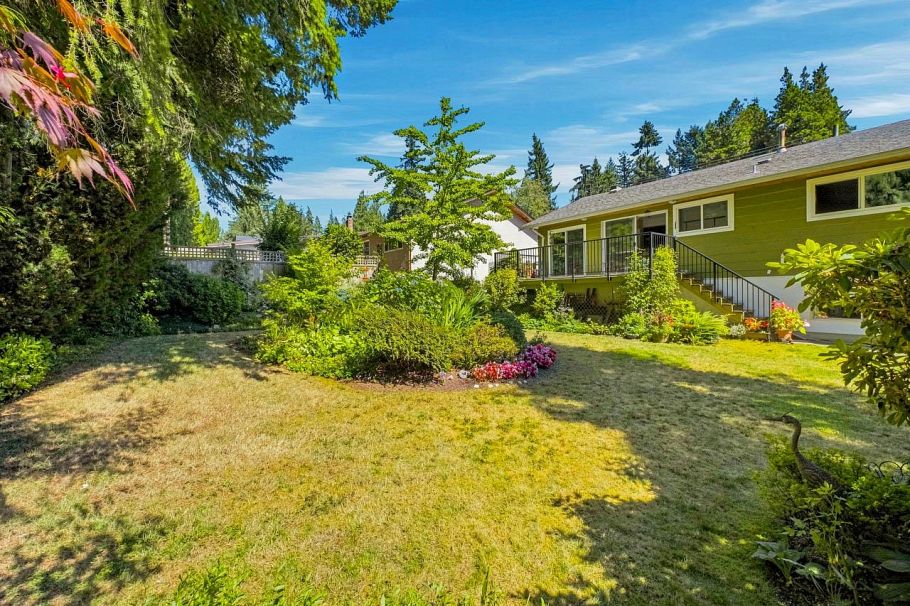 1473 Berkley Road North Vancouver, BC - 31