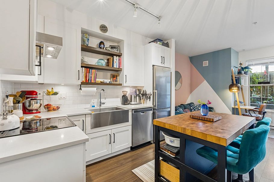 50 433 Seymour River Place North Vancouver, BC - 13