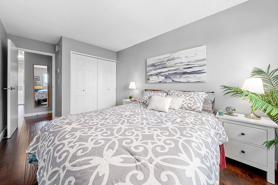 302 140 E 4th Street North Vancouver, BC - 19
