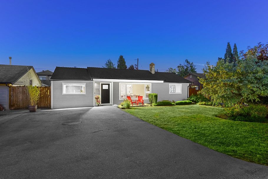1208 Rosewood Crescent North Vancouver, BC - 26