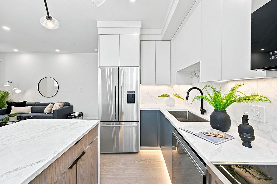 6164 Granville Street Vancouver, BC - 8