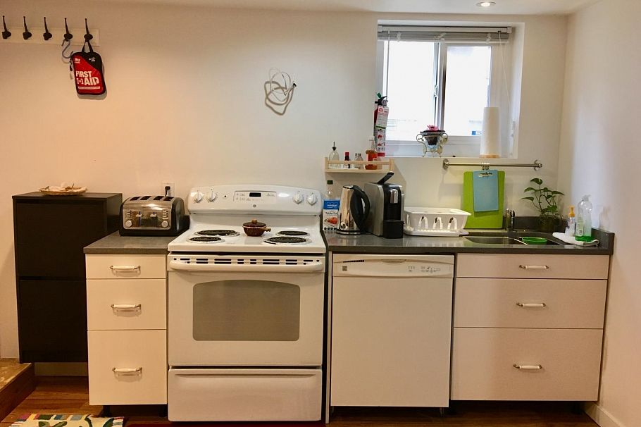 2791 W 13th Avenue Vancouver, BC - 22