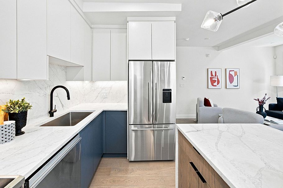6170 Granville Street Vancouver, BC - 13