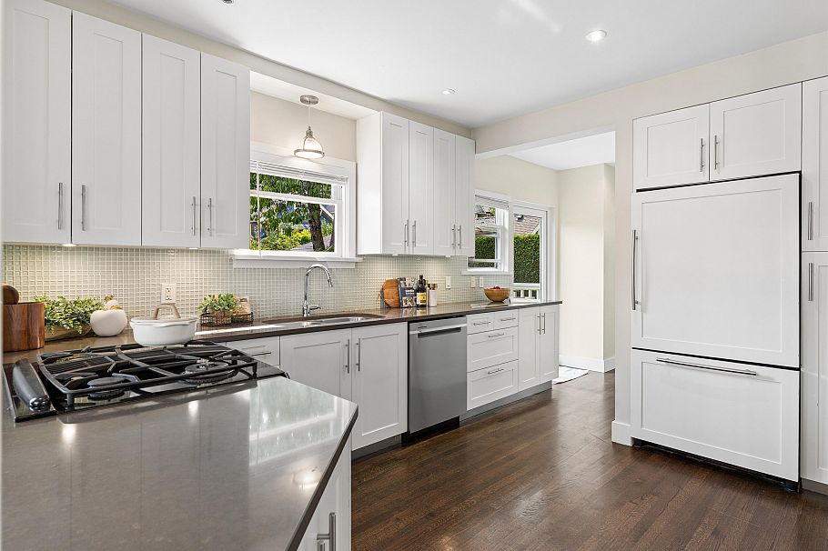 908 W 21st Avenue Vancouver, BC - 6