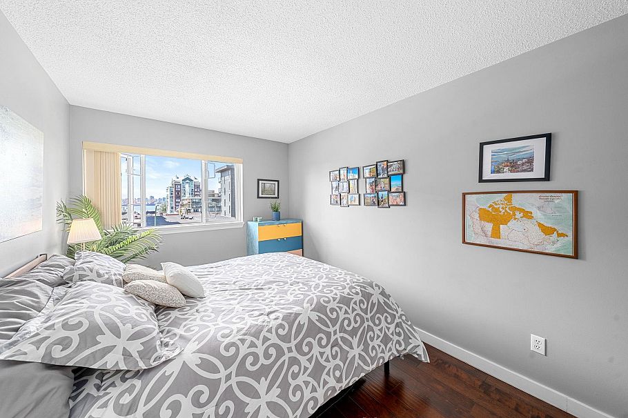 302 140 E 4th Street North Vancouver, BC - 17