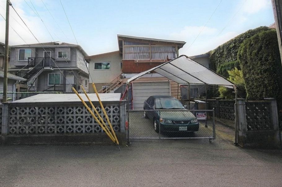 5075 Payne Street Vancouver, BC - 20