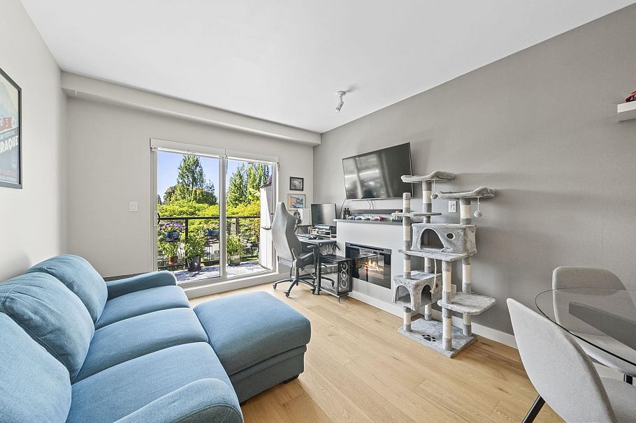 324 1330 Marine Drive North Vancouver, BC - 8