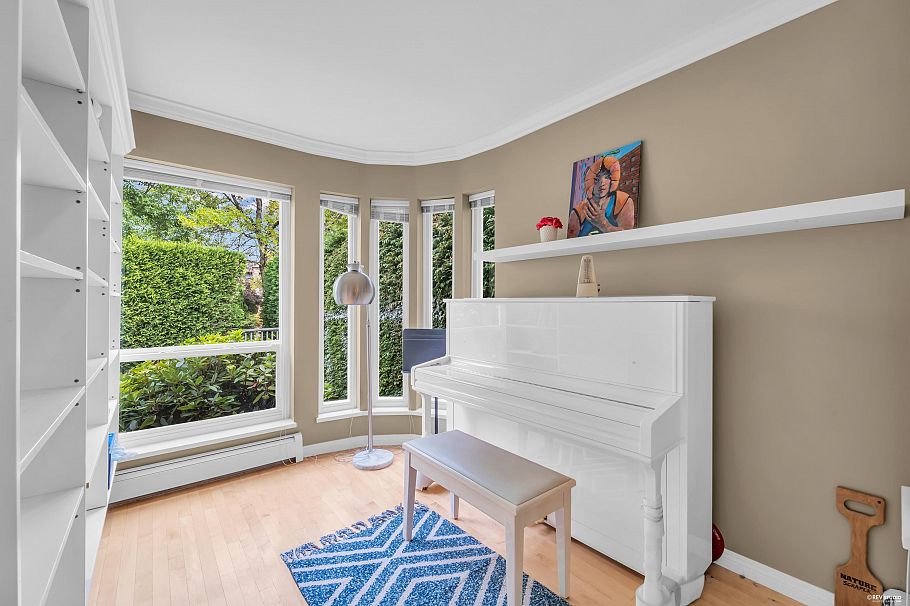 3675 Blenheim Street Vancouver, BC - 25