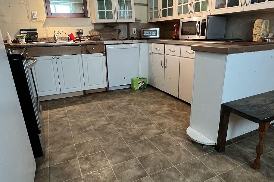 4711 Gothard Street Vancouver, BC - 3