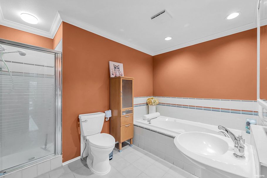 3675 Blenheim Street Vancouver, BC - 22