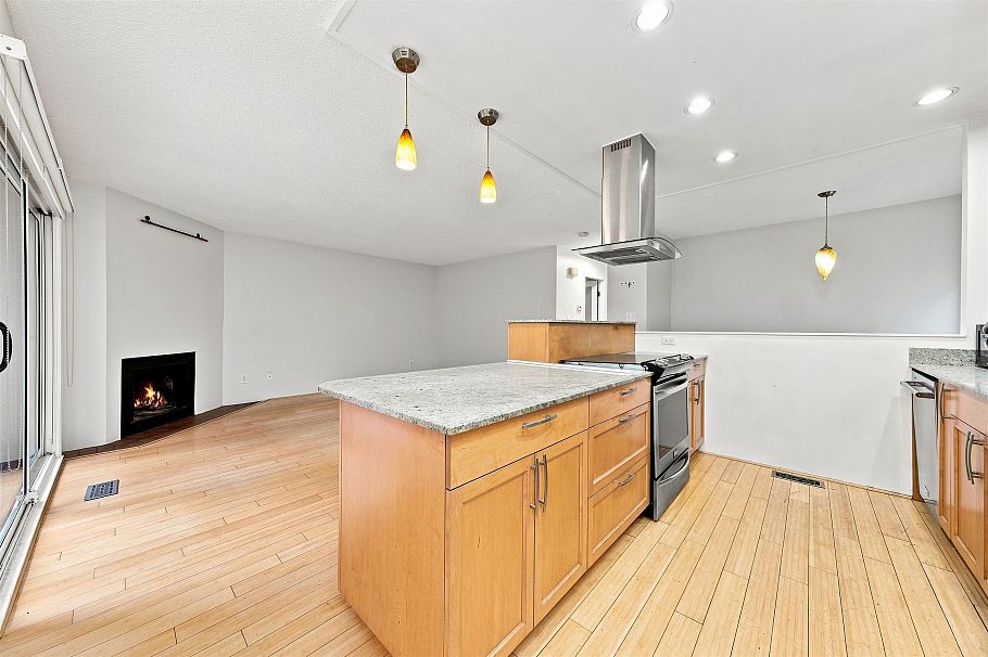 3381 William Avenue North Vancouver, BC - 17