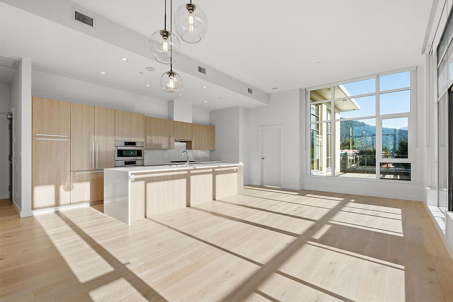 PH 504 1295 Conifer Street North Vancouver, BC - 4