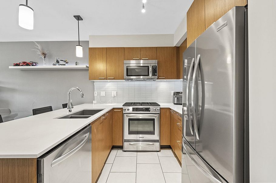 324 1330 Marine Drive North Vancouver, BC - 6