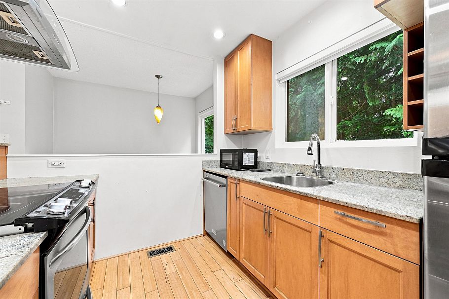 3381 William Avenue North Vancouver, BC - 15