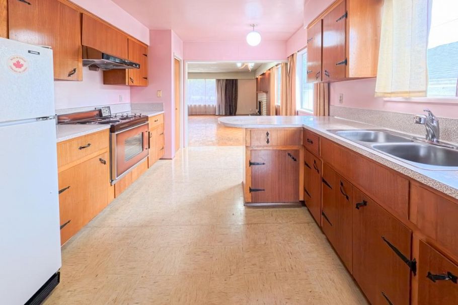 3478 E 2nd Avenue Vancouver, BC - 8