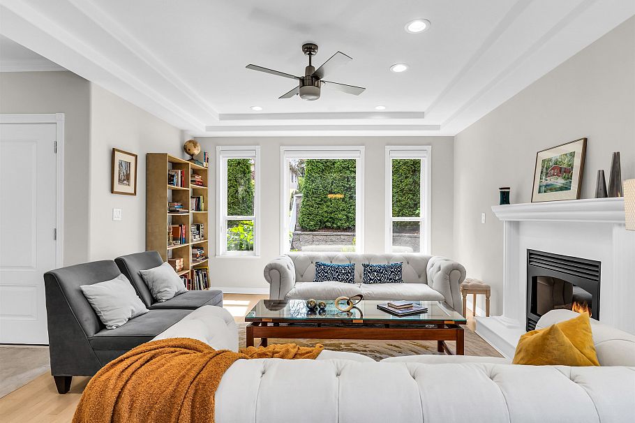 627 E 30th Avenue Vancouver, BC - 4