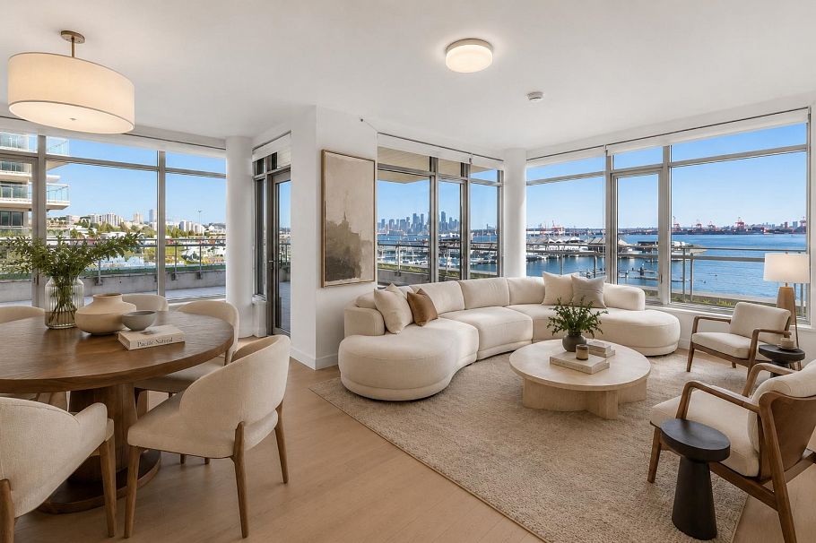 308 785 Harbour Way North Vancouver, BC - 1