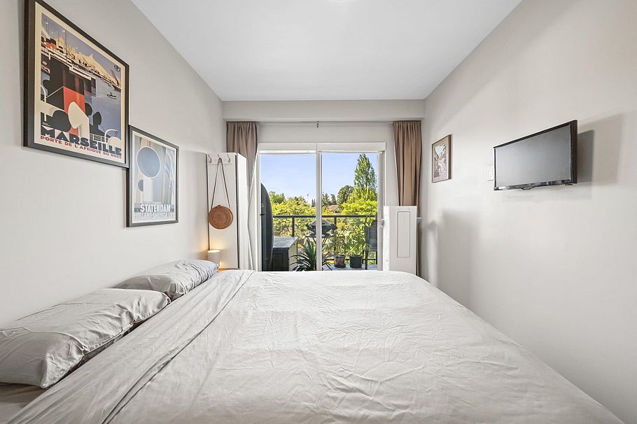 324 1330 Marine Drive North Vancouver, BC - 13
