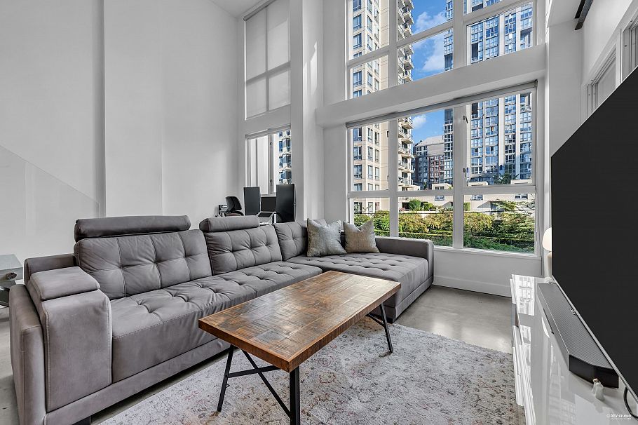 209 1238 Seymour Street Vancouver, BC - 1
