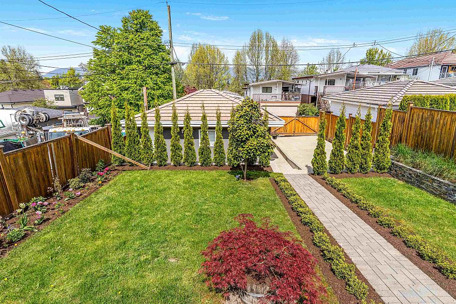627 E 30th Avenue Vancouver, BC - 35