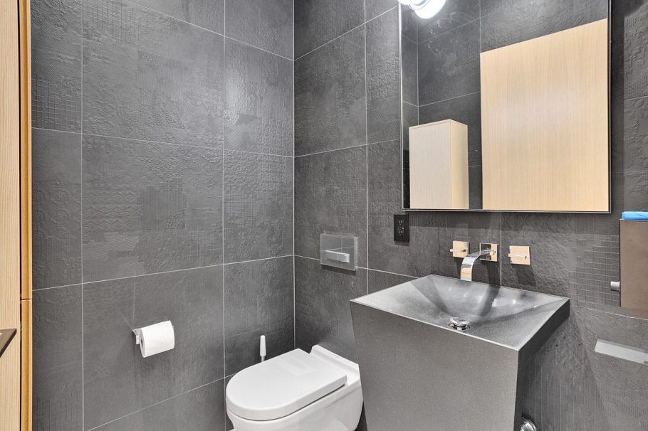 4725 W 4th Avenue Vancouver, BC - 11