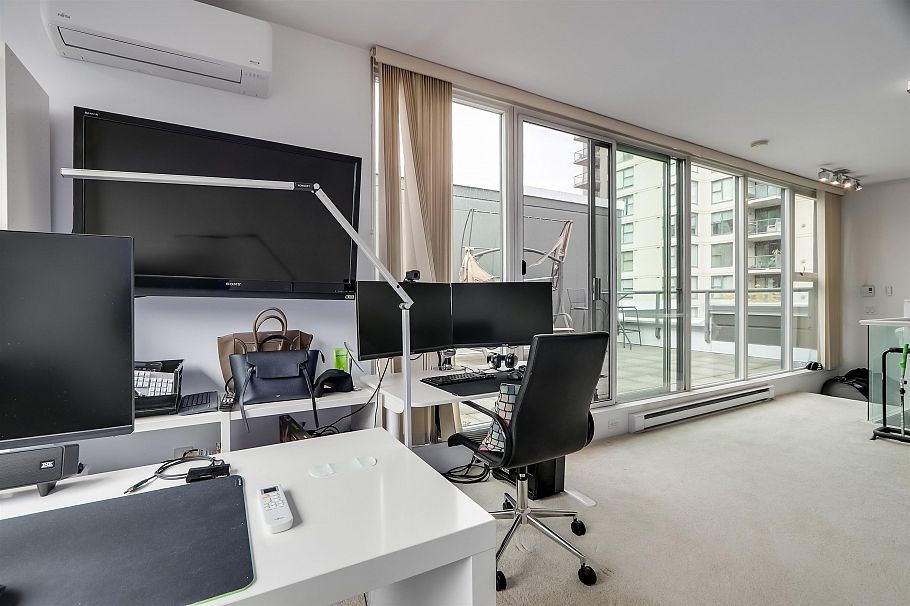 1405 W 7th Avenue Vancouver, BC - 27