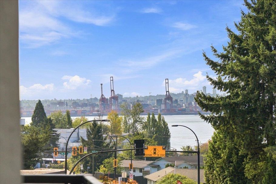 202 212 Forbes Avenue North Vancouver, BC - 11