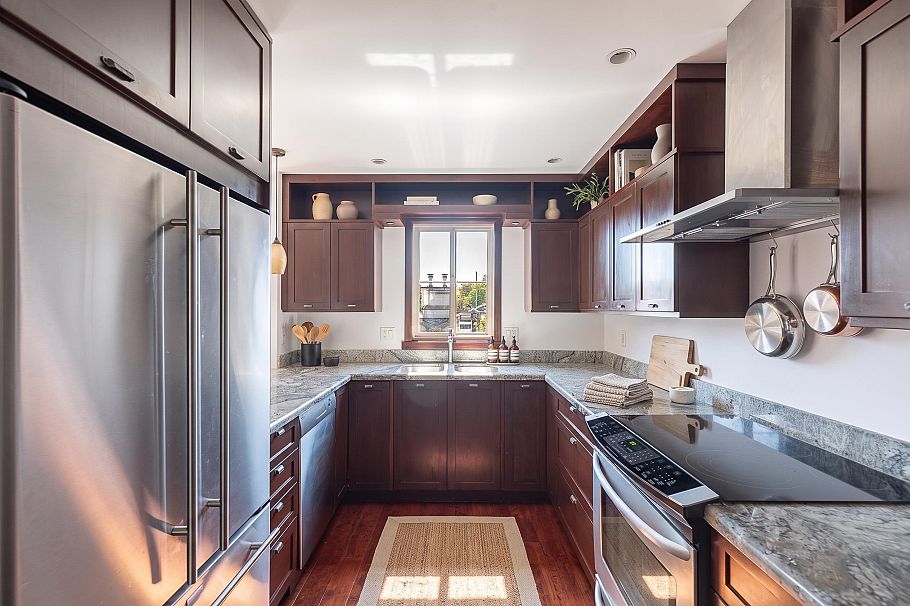 34 2375 W Broadway Vancouver, BC - 13