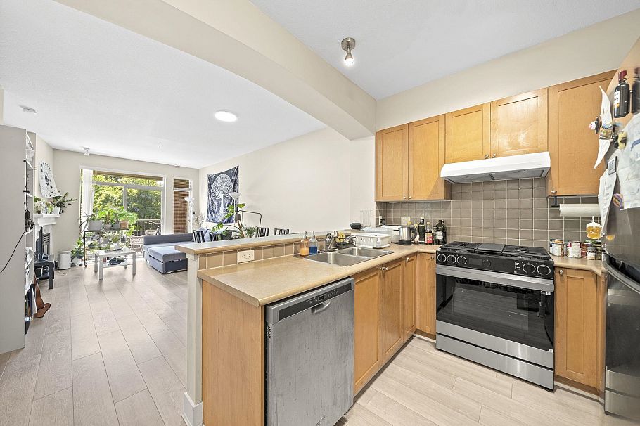 218 2280 Wesbrook Mall Vancouver, BC - 10